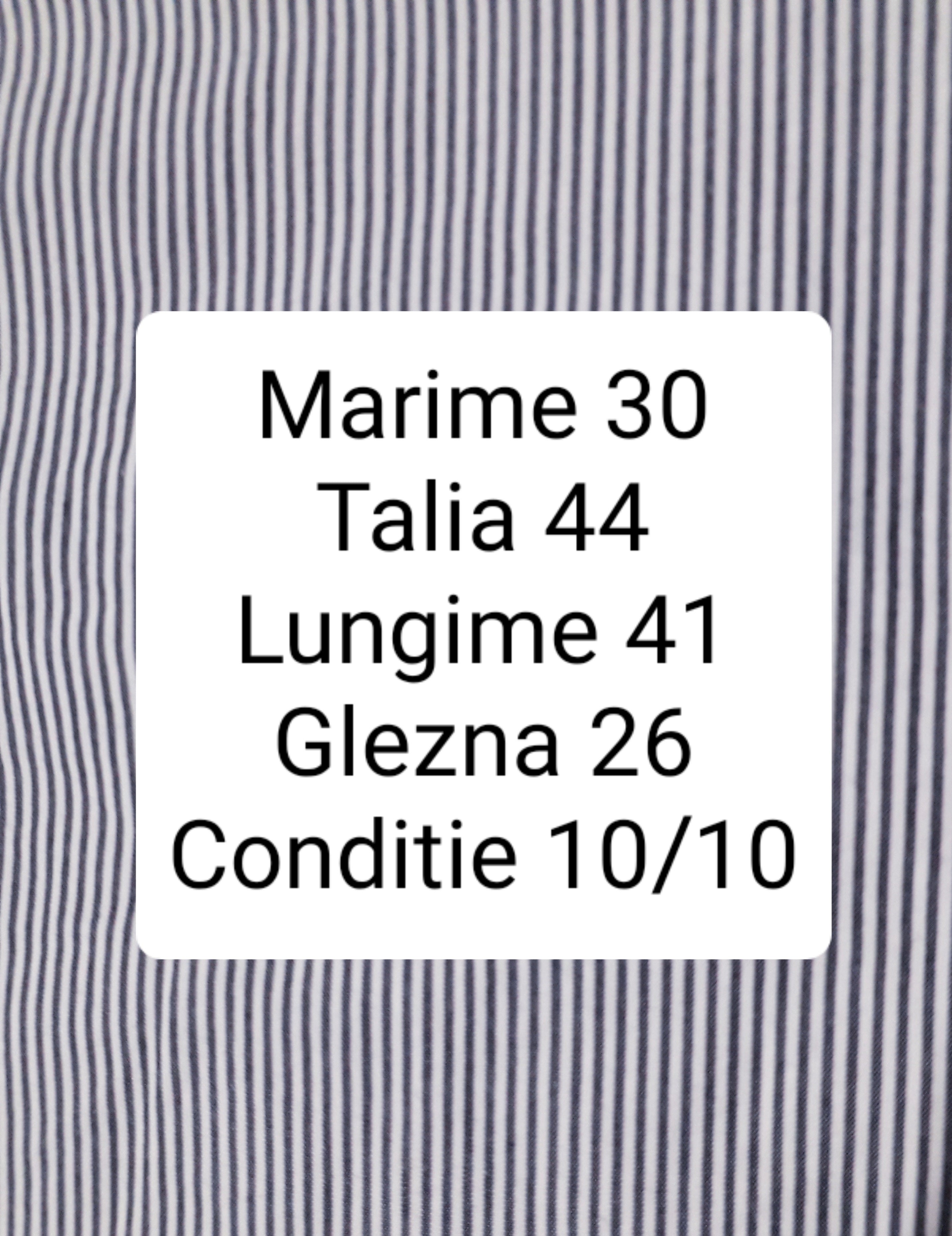 Pantaloni scurti DryKorn - marimea S/M - Barbati