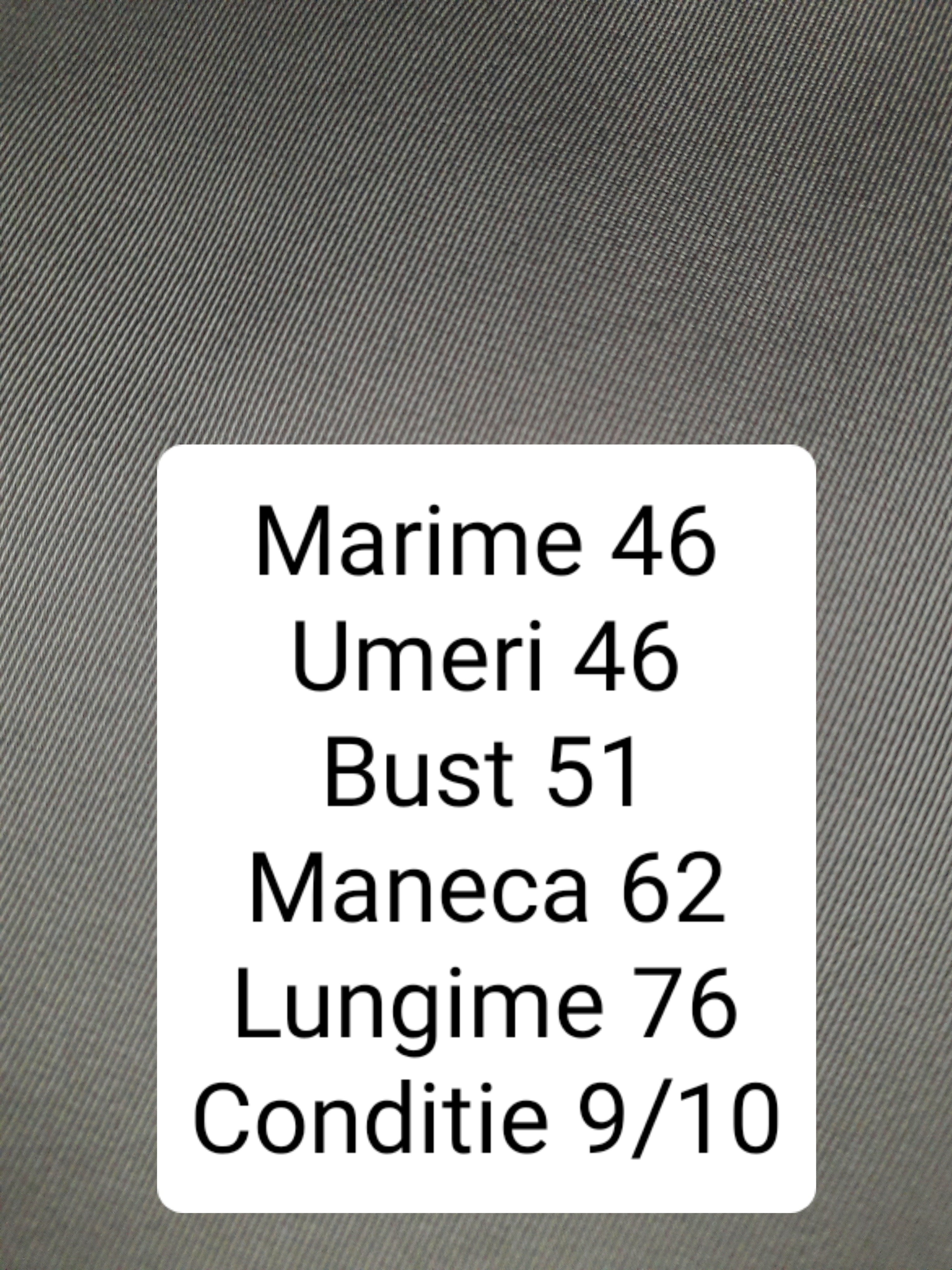 Costum Hugo Boss - marimea S/M - Barbati