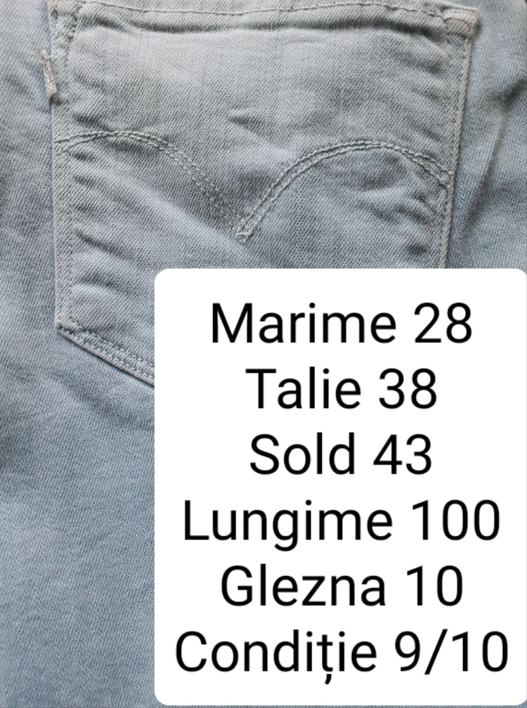 Blugi Levi's - marimea M W28 - Femei