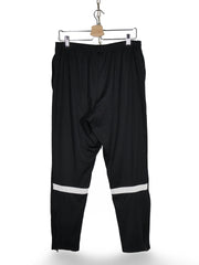 Pantaloni Nike - marimea XXL - Barbati