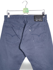 Blugi Levi's albastru mărime W32 detaliu material și croială second-hand premium