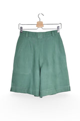 Pantaloni scurți - Vintage verde salvie din in si vascoza, cu croiala ampla – M – Femei - spate