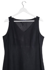 Rochie - Lands' End neagră cu croială simplă și decolteu în V – L – Femei - detaliu