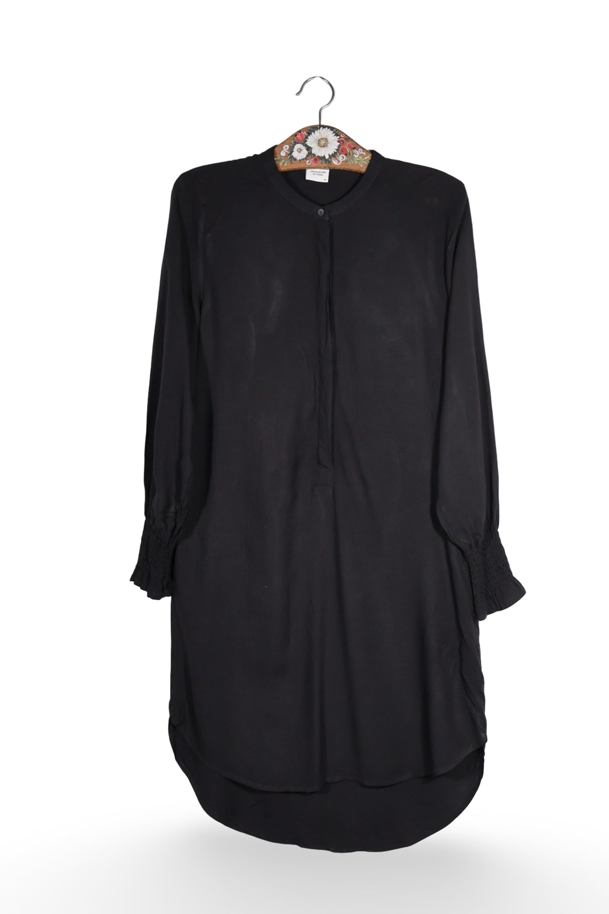 Rochie - Jacqueline de Yong neagra din vascoza cu croială dreaptă – S – Femei - fata
