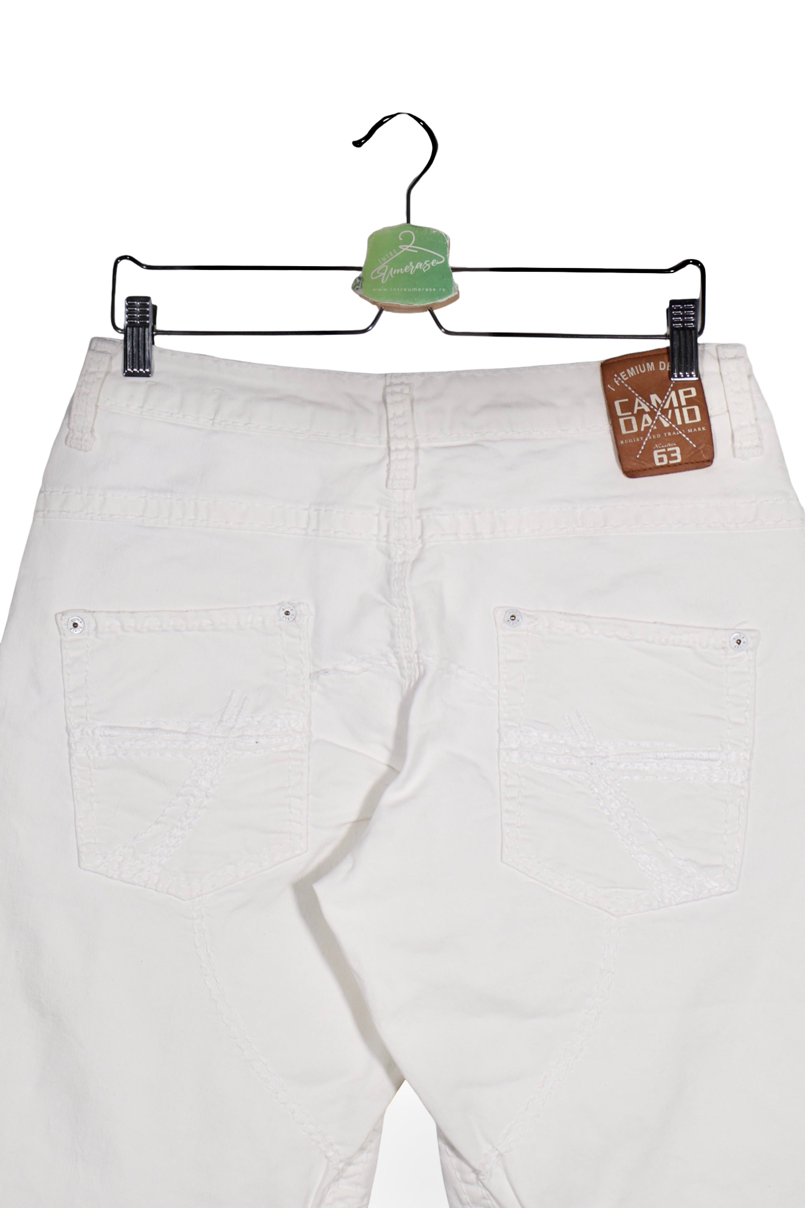 Pantaloni 2/3 - Camp David alb din bumbac cu croiala relaxata – M – Bărbați - spate