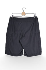 Pantaloni scurți - NIKE negri din poliester cu croială relaxată – M – Bărbați - spate