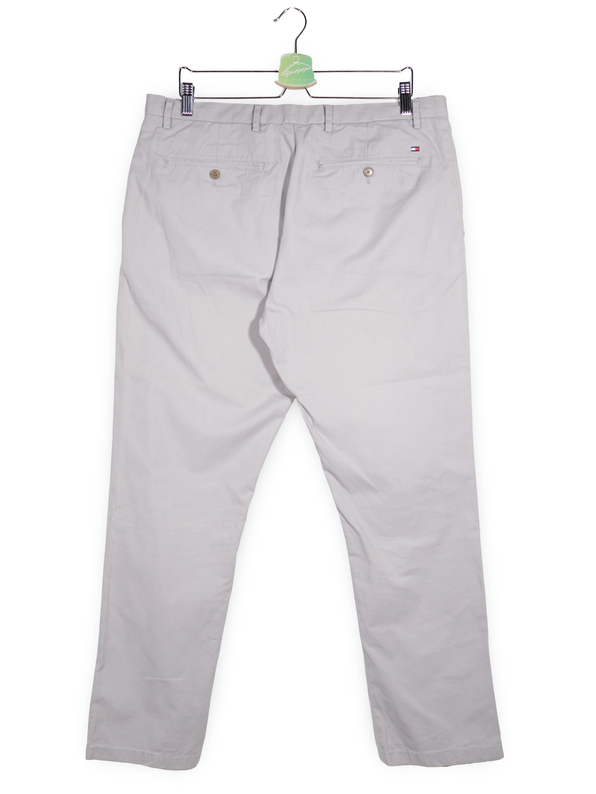 Pantaloni Tommy Hilfiger gri deschis mărime L vedere din spate second-hand premium
