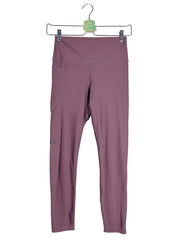 Pantaloni Under Armour mov prună mărime S vedere din față second-hand premium