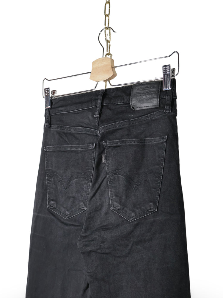 Blugi Levi's - marimea S W27 - Femei