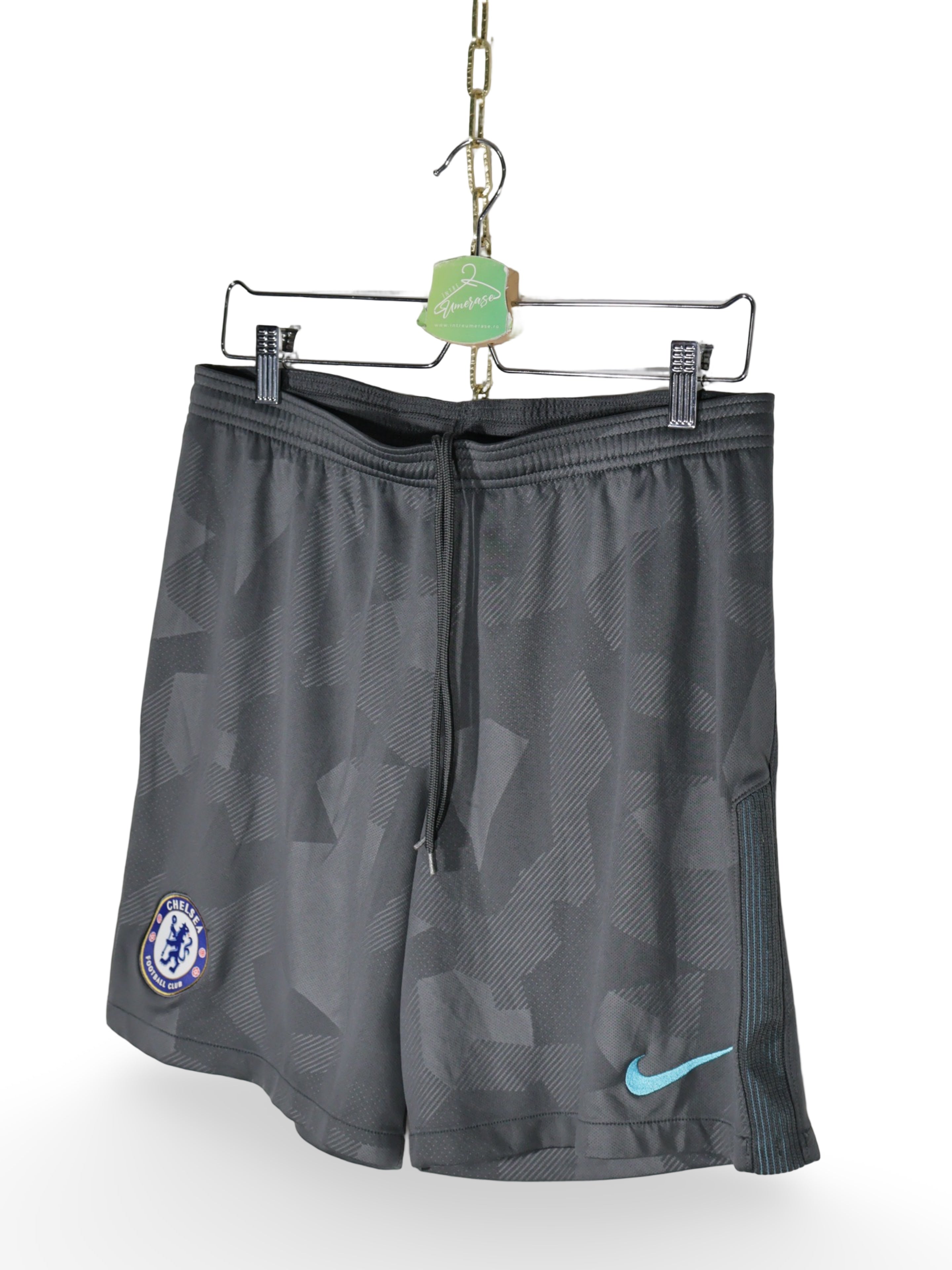 Pantaloni scurti Nike - marimea L - Barbati