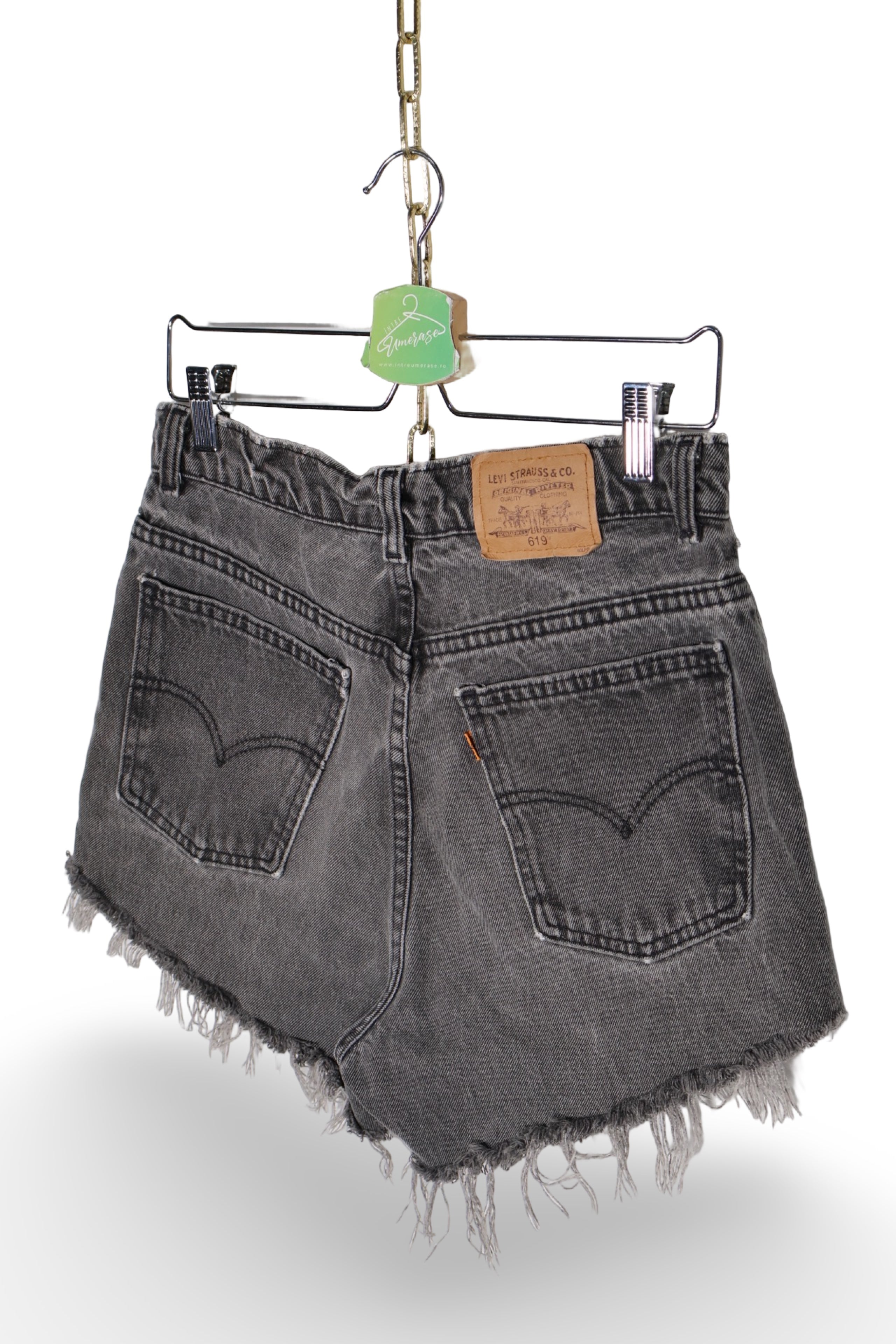 Blugi scurti Levi's - marimea L - Femei