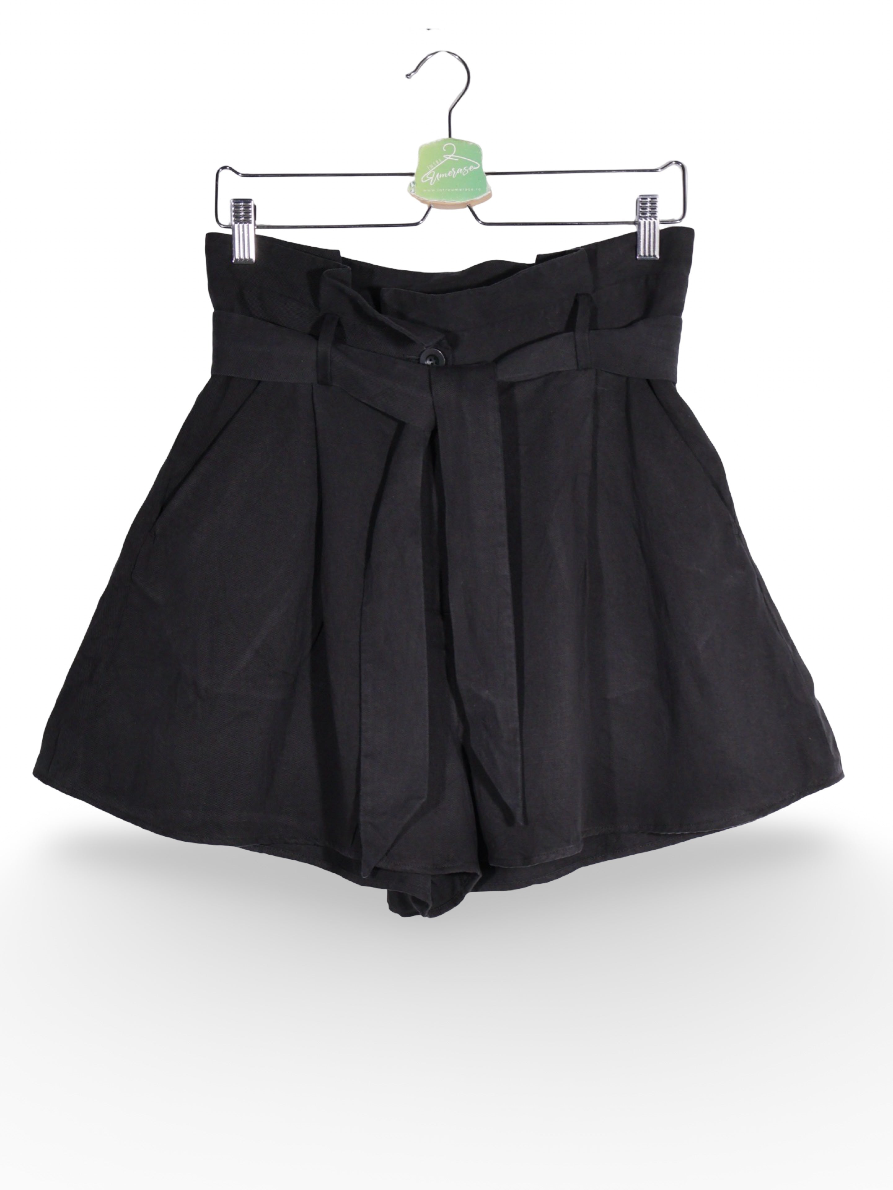 Pantaloni scurți Premium cu talie inalta si pliuri – M – Femei - imagine 1