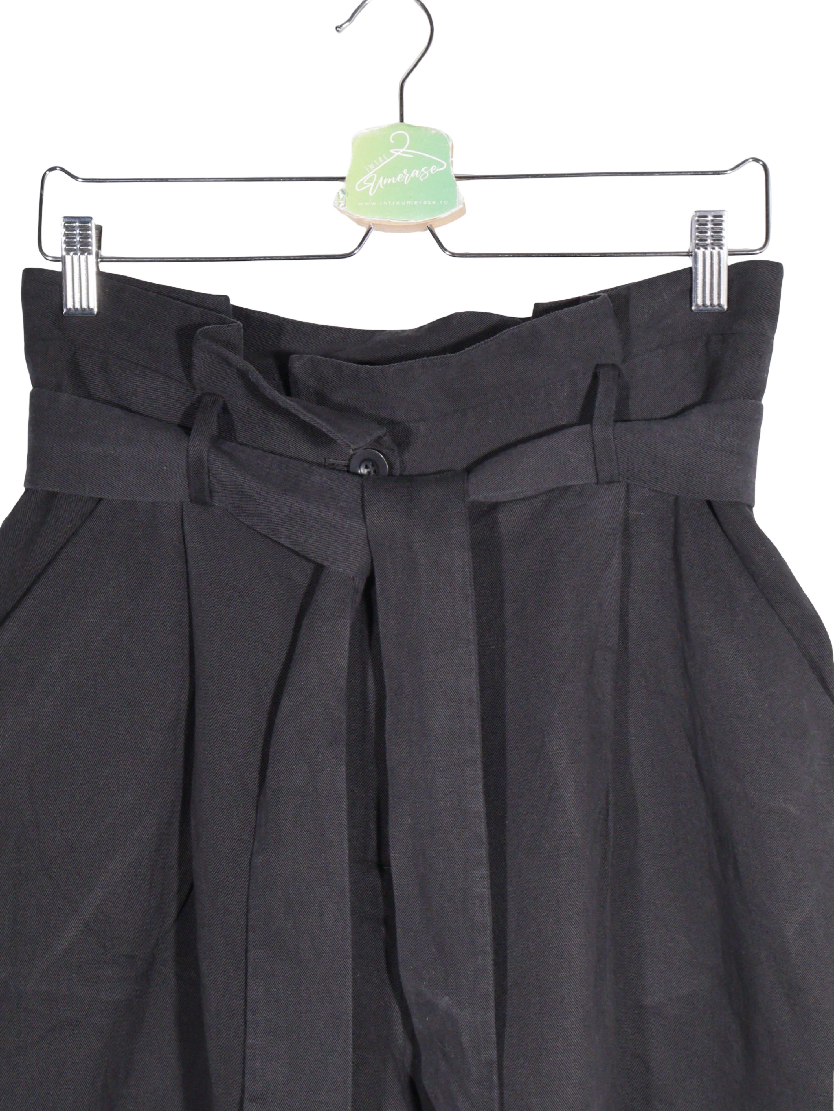 Pantaloni scurți Premium cu talie inalta si pliuri – M – Femei - imagine 2