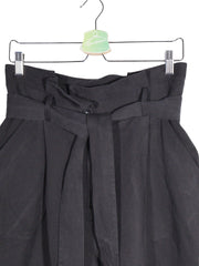 Pantaloni scurți Premium cu talie inalta si pliuri – M – Femei - imagine 2