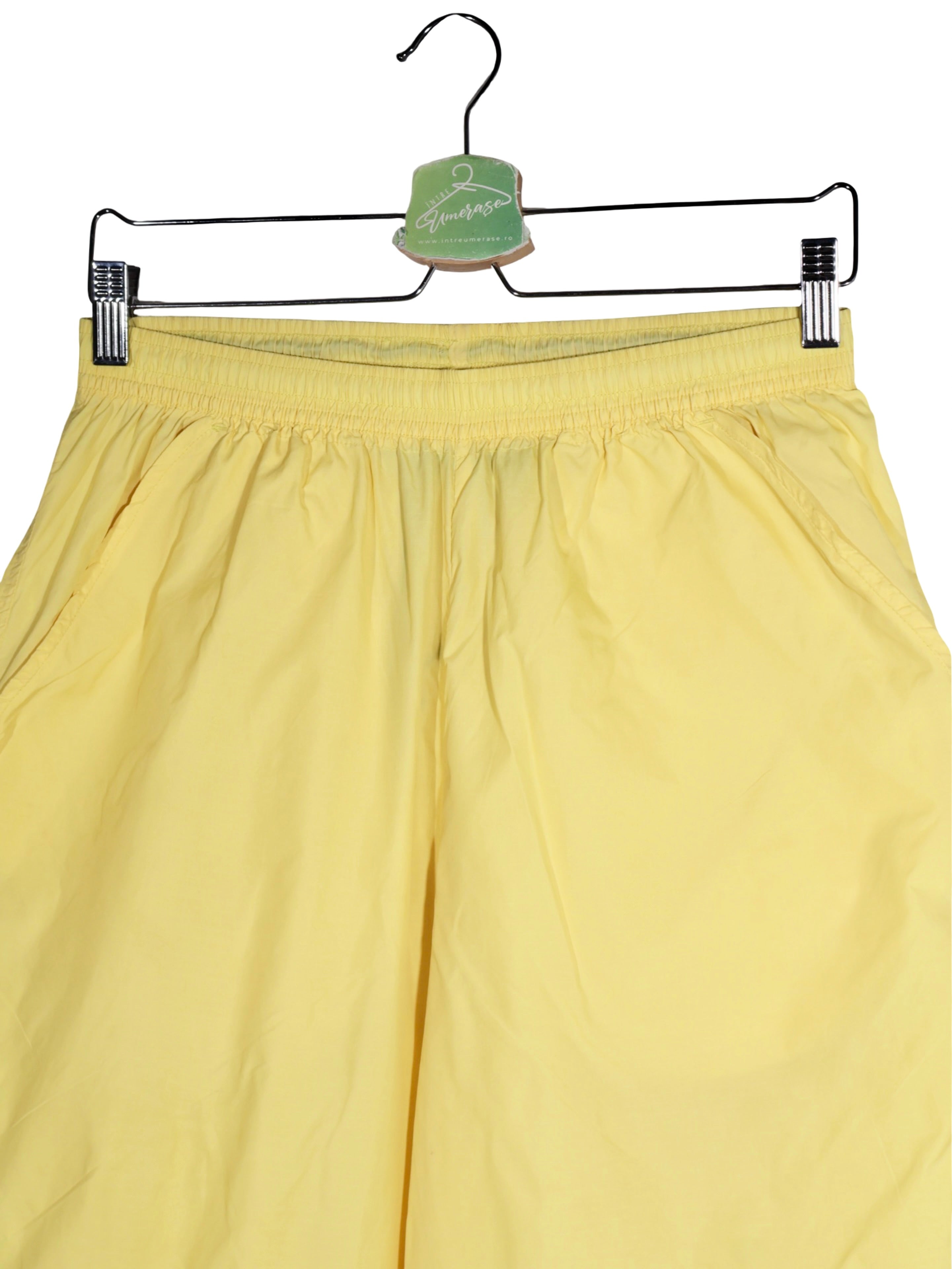 Pantaloni NIKE galbeni din nylon – L – Femei - imagine 2