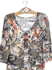 Rochie Apriori gri, negru, alb, portocaliu, galben mărime S detaliu material și croială second-hand premium
