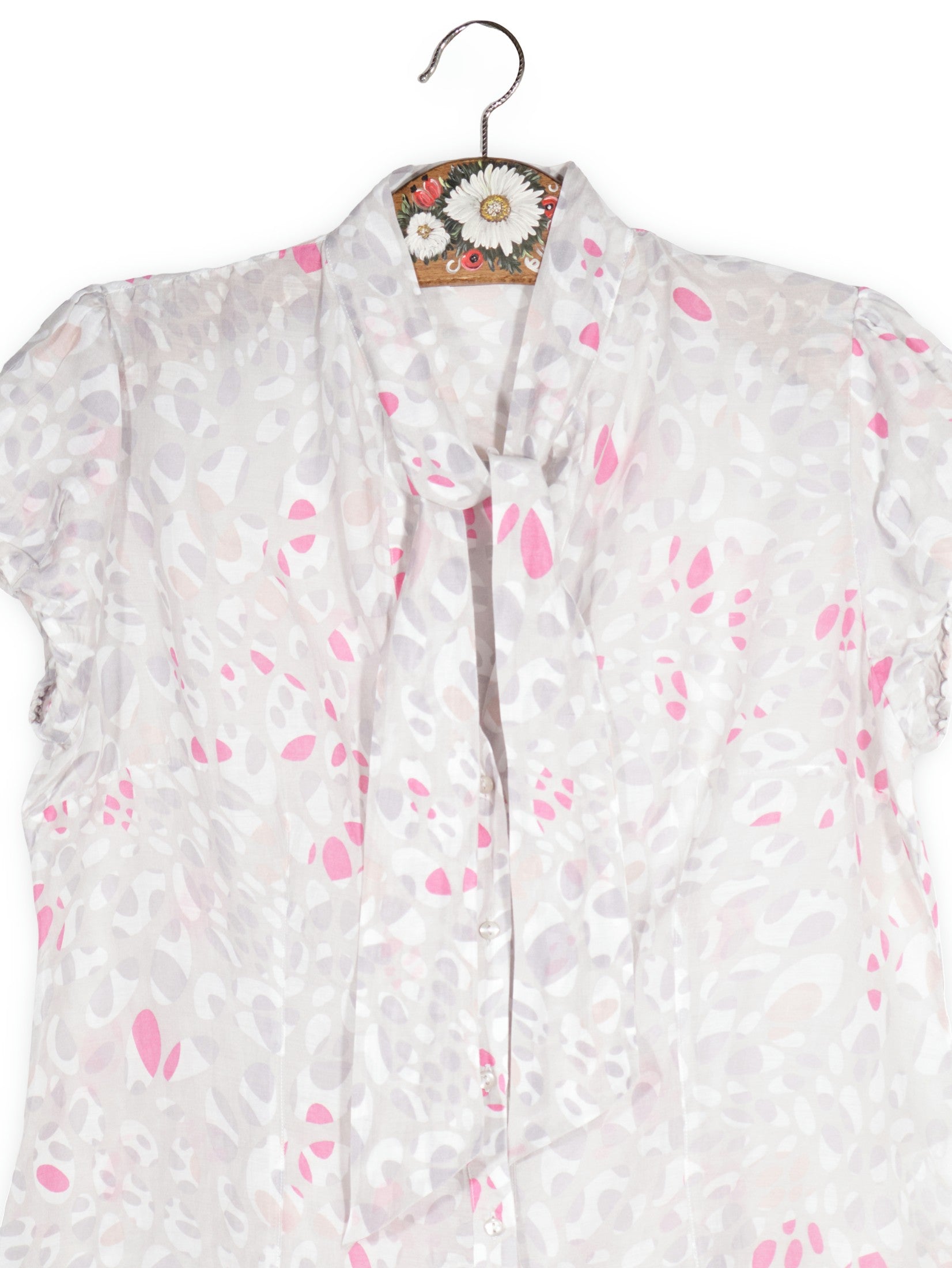 Bluza Selection by s.Oliver alb, roz, gri mărime L detaliu material și croială second-hand premium