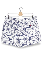 Pantaloni scurti Tommy Hilfiger alb / bleumarin mărime M vedere din spate second-hand premium