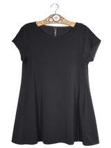 Tricou MARC CAIN negru mărime M vedere din față second-hand premium