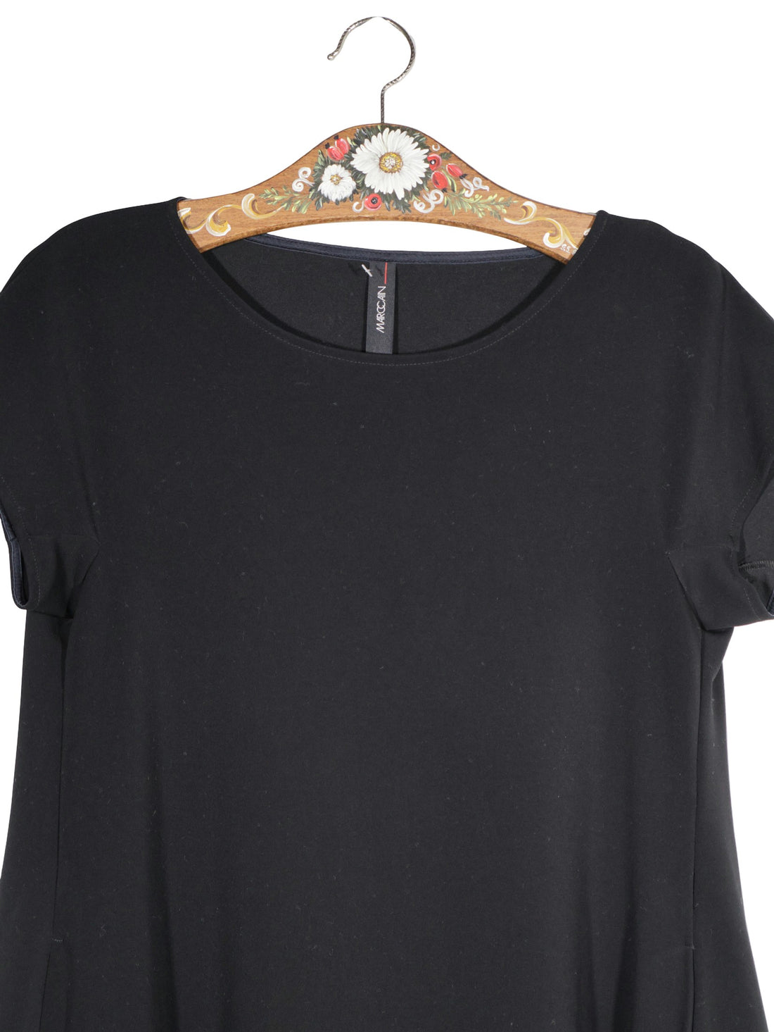 Tricou MARC CAIN negru mărime M detaliu material și croială second-hand premium
