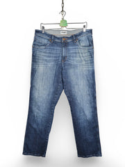 Blugi Wrangler - marimea L W36/L30 - Barbati