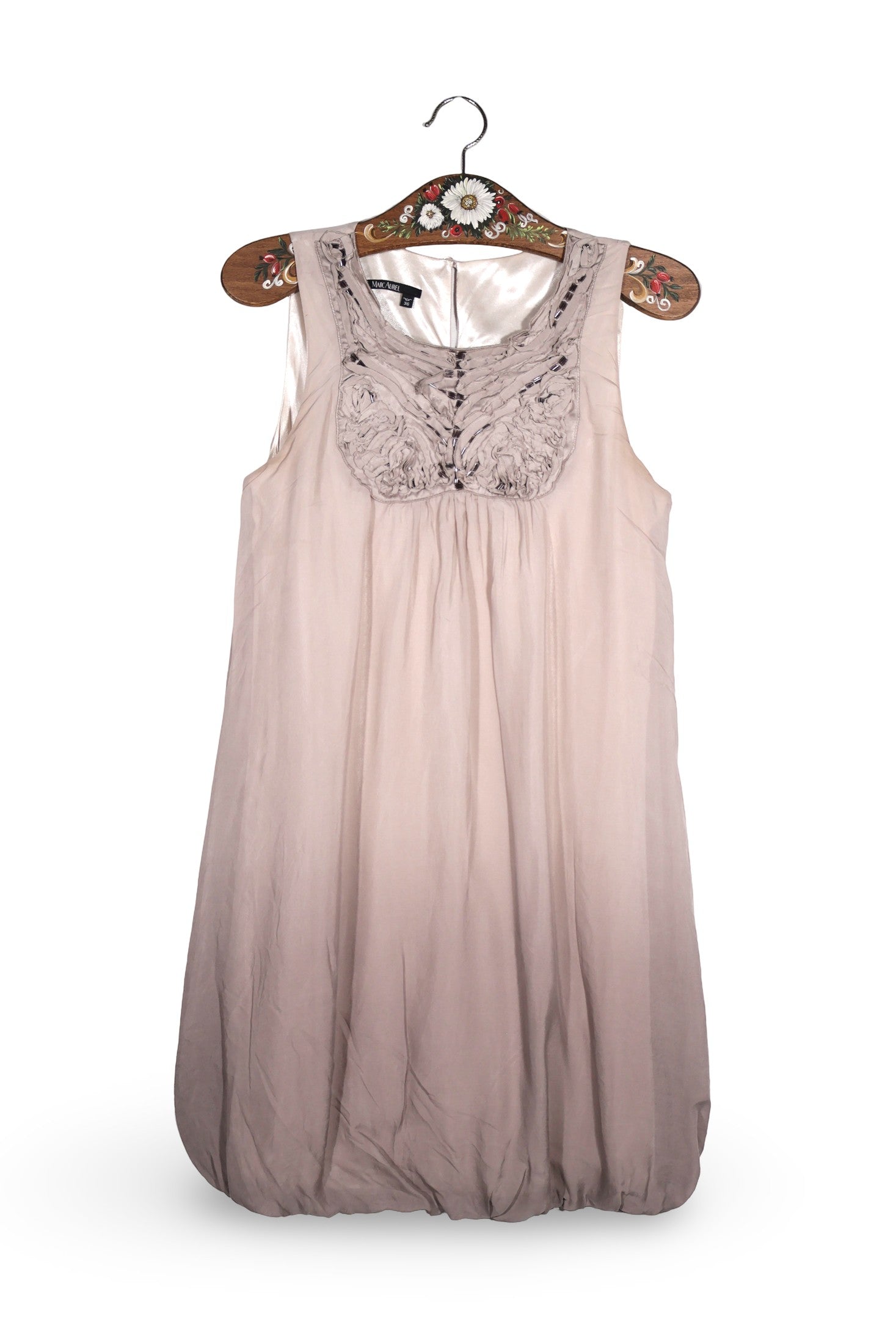 Rochie Premium bej-roz pudrat mărime S vedere din față second-hand premium