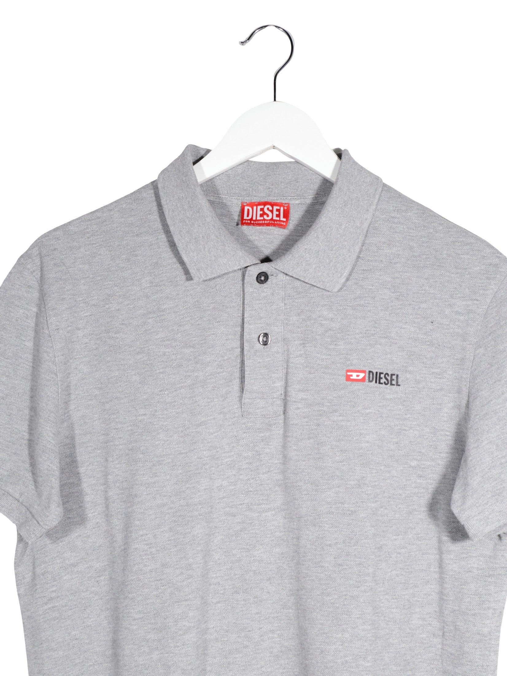 Tricou Diesel gri deschis mărime M detaliu material și croială second-hand premium