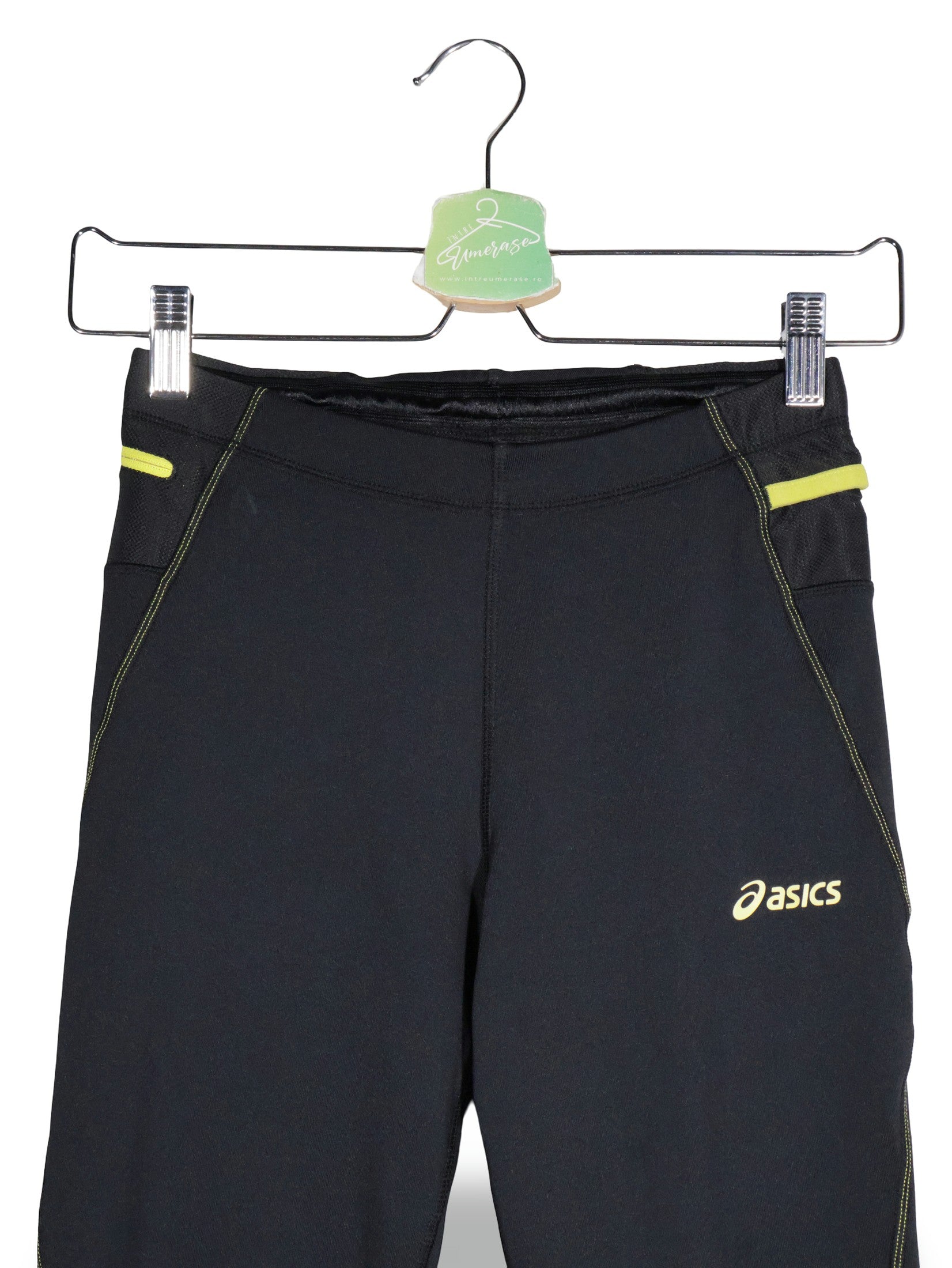 Pantaloni scurti asics negru mărime S detaliu material și croială second-hand premium
