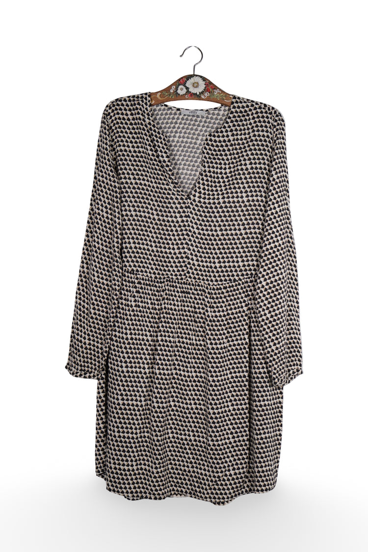 Rochie - Premium cu imprimeu geometric alb-negru – L – Femei - fata