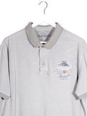 Tricou Napapijri gri deschis mărime XXL detaliu material și croială second-hand premium