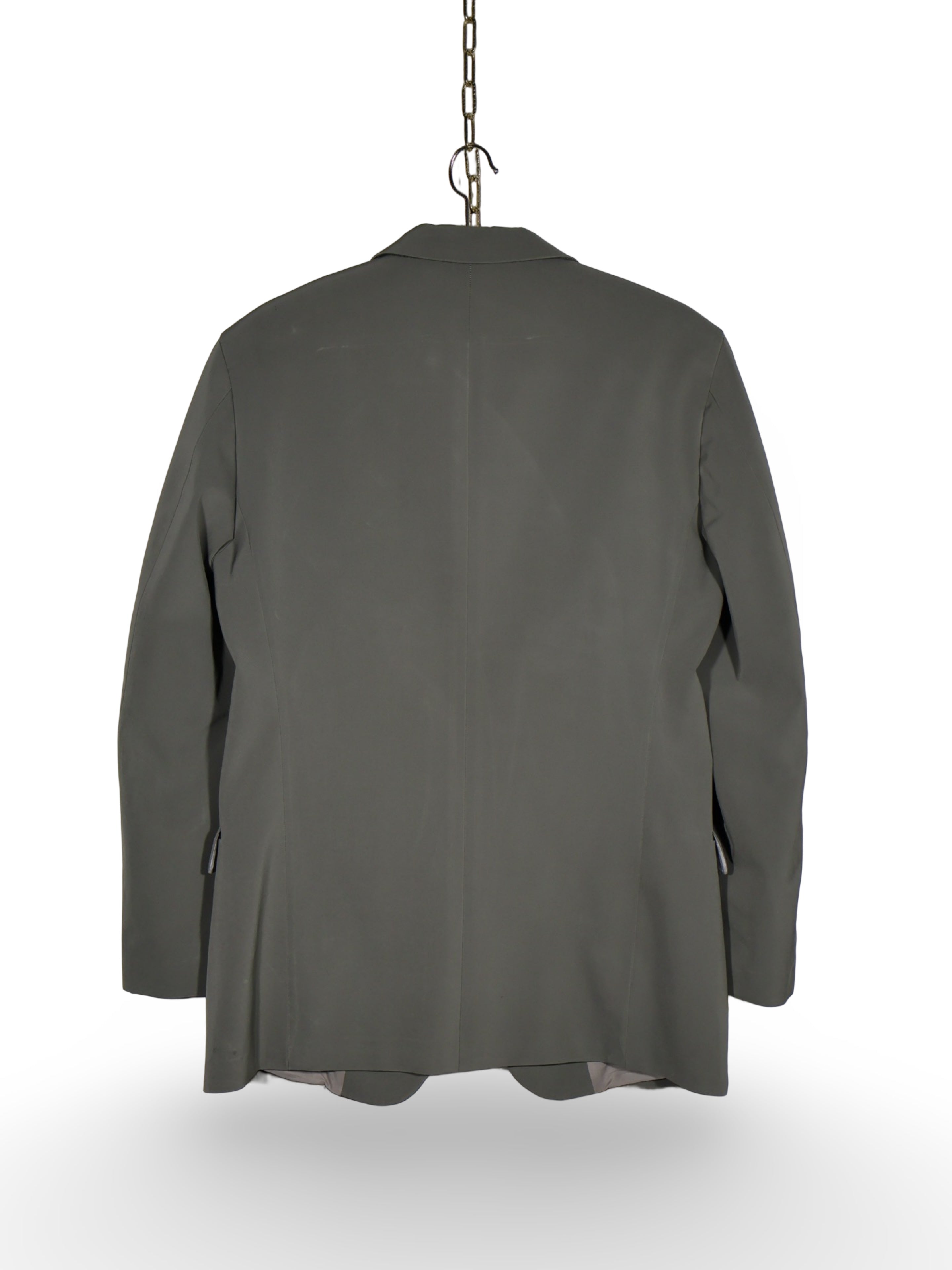 Costum Hugo Boss - marimea S/M - Barbati