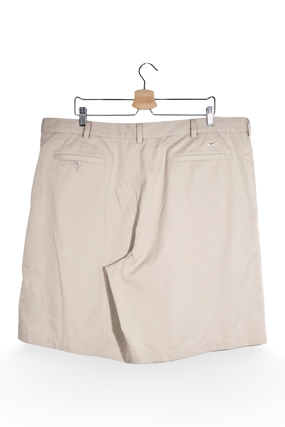 Pantaloni scurți - NIKE chino bej plisat pentru golf – L – Bărbați - spate