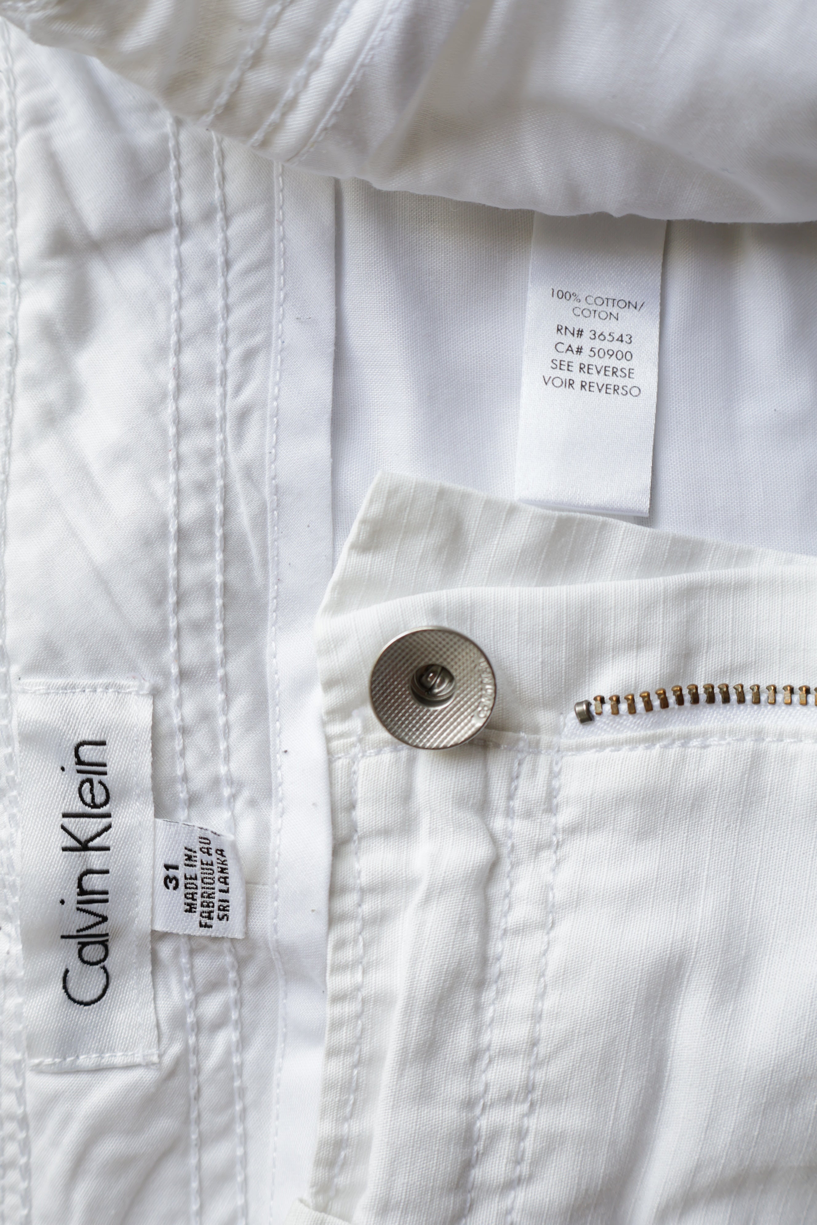 Pantaloni scurti Calvin Klein - marimea S/M - Barbati