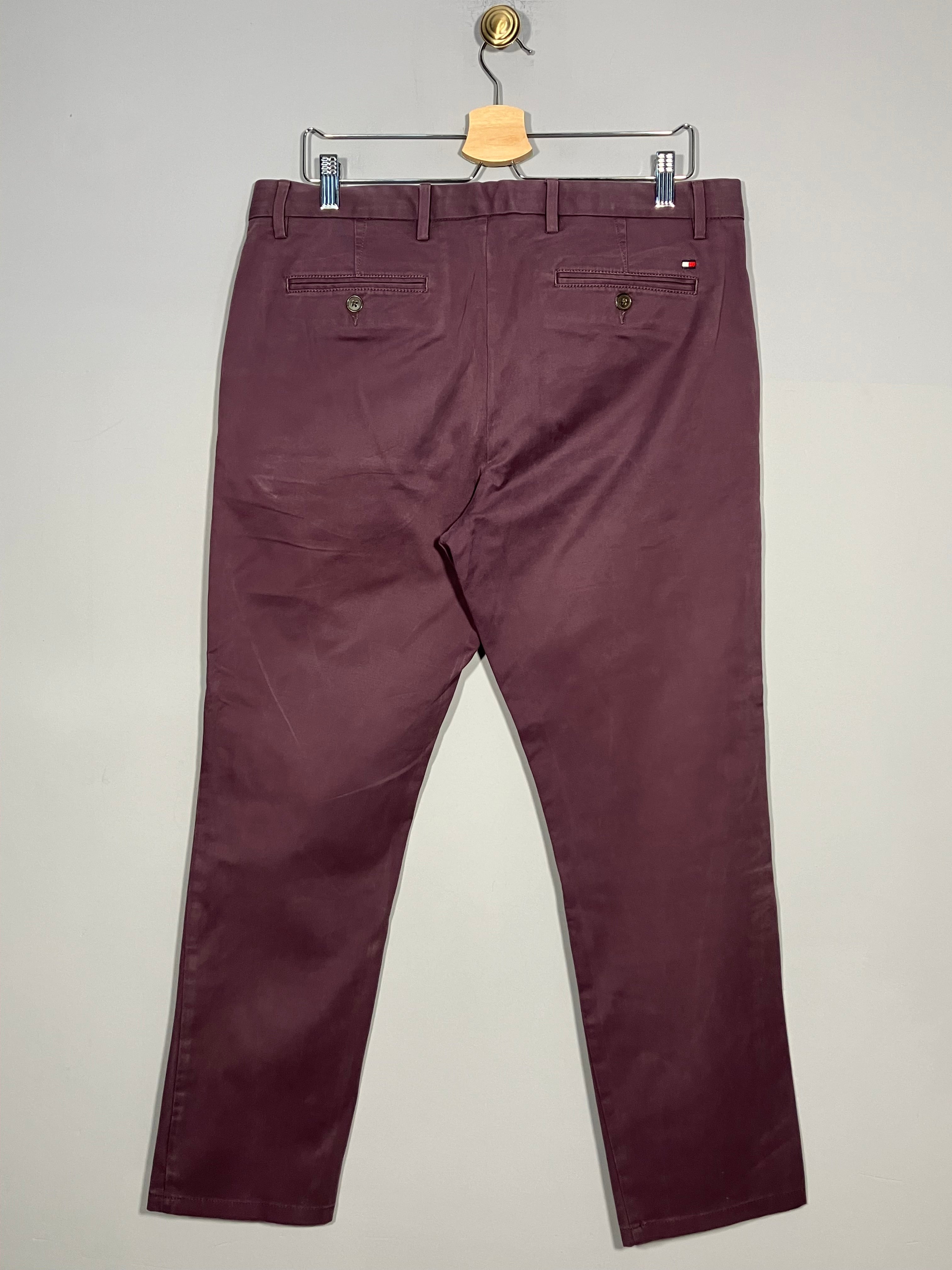 Pantaloni Tommy Hilfiger - marimea W34/L34 - M