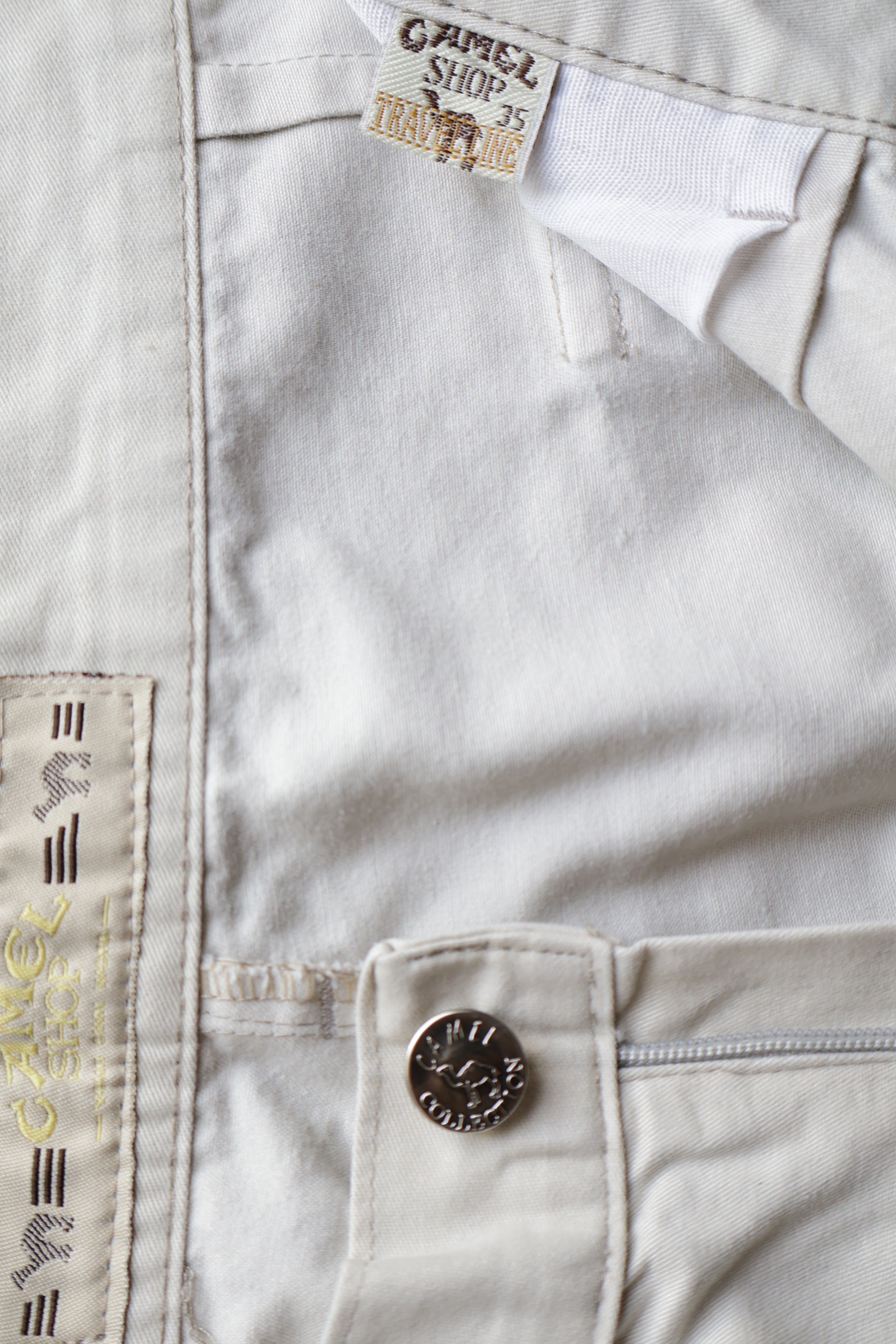 Pantaloni scurti Camel - marimea XXL - Barbati