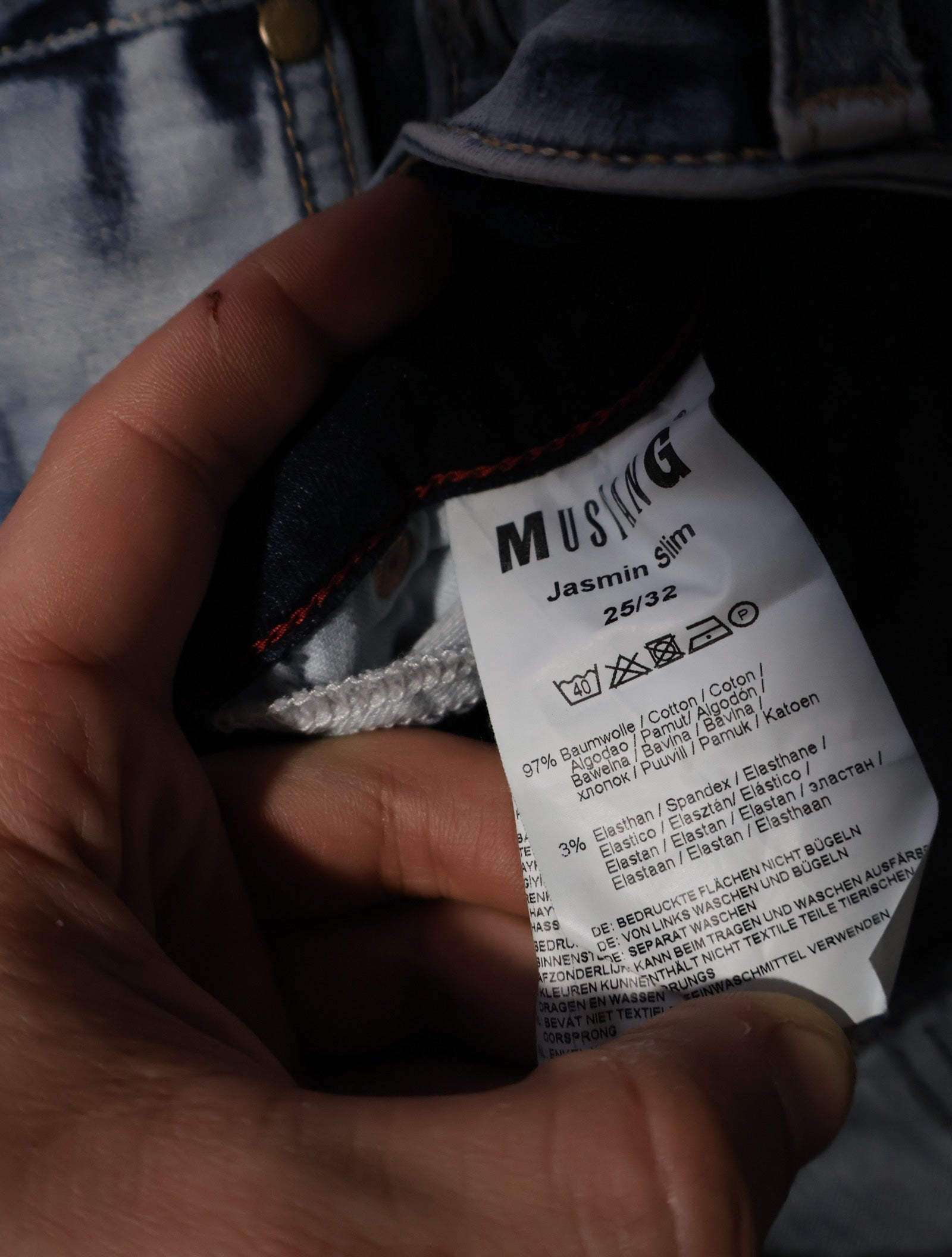 Blugi Mustang - marimea W25/L32 - Femei