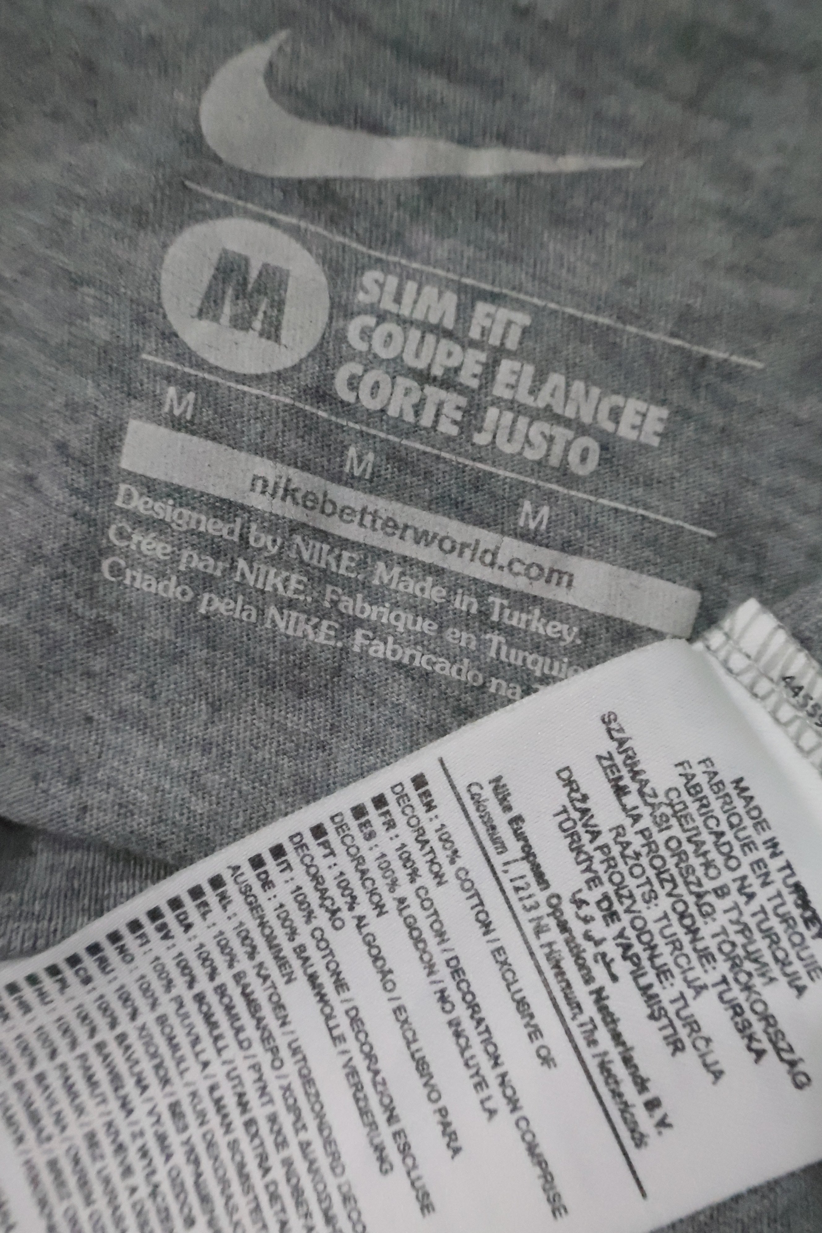 Tricou Nike - marimea M - Femei