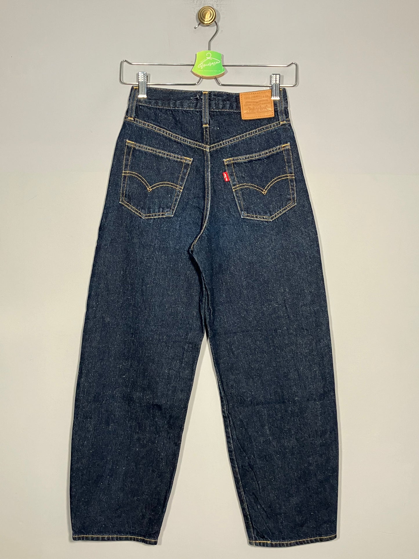 Blugi Levi's - marimea W24 - XS