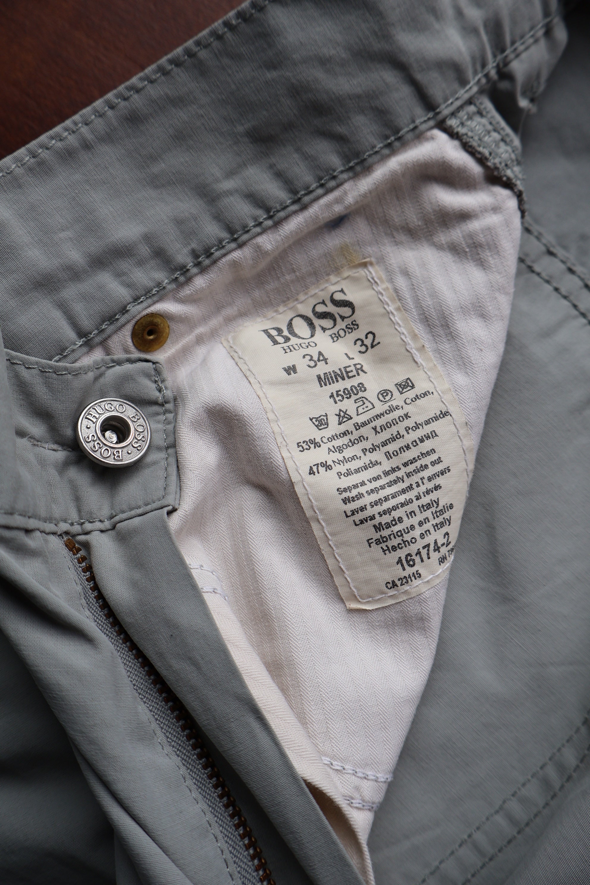 Pantaloni Hugo Boss - marimea S/M W32/L32 - Barbati