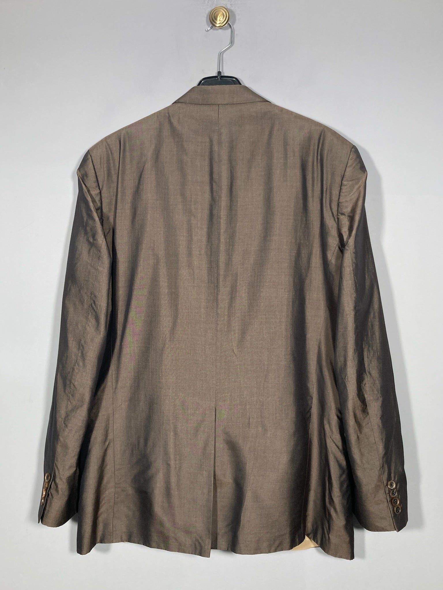 Costum Hugo Boss (100% matase) - marimea 52 - L