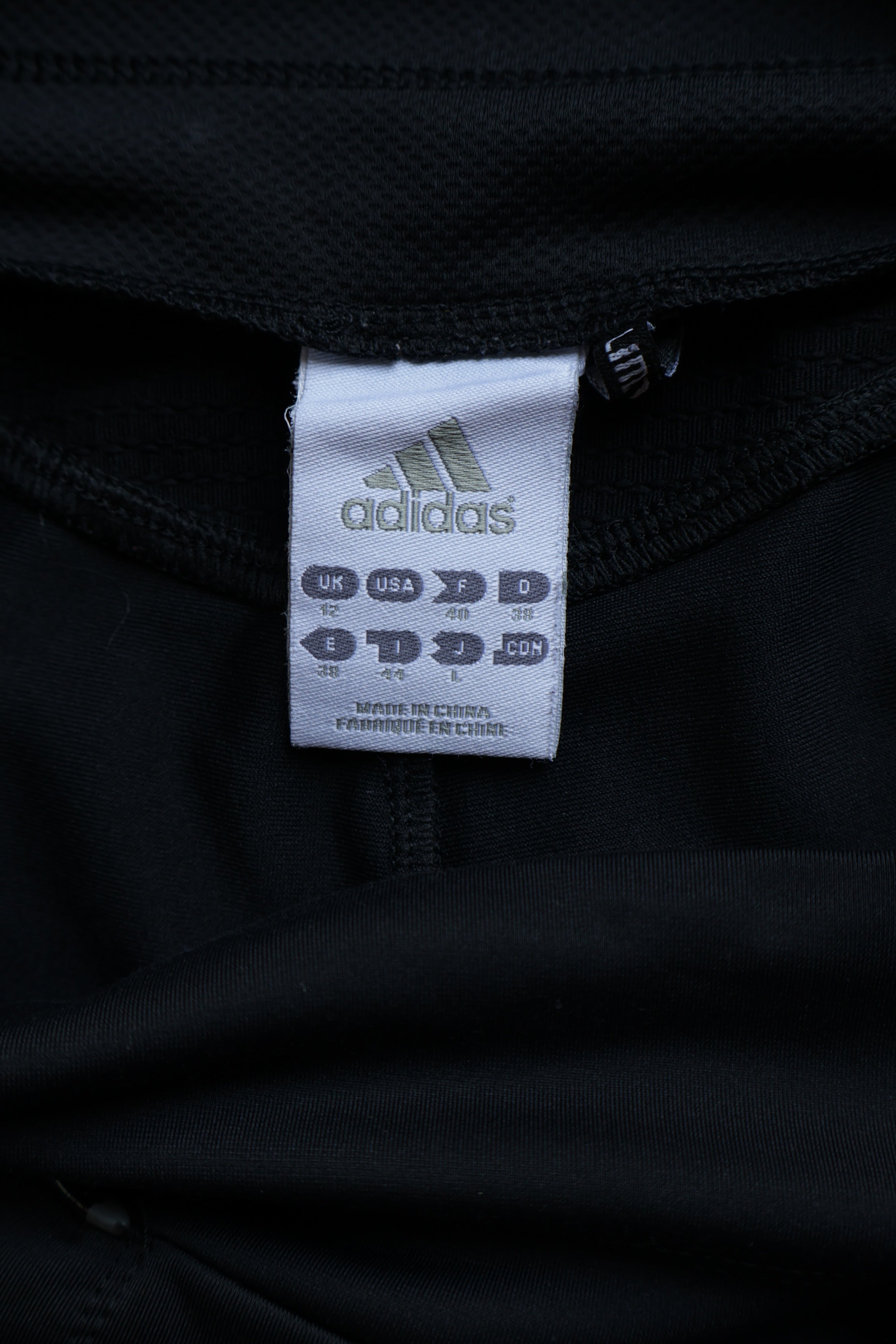 Pantaloni Adidas - marimea M - Femei