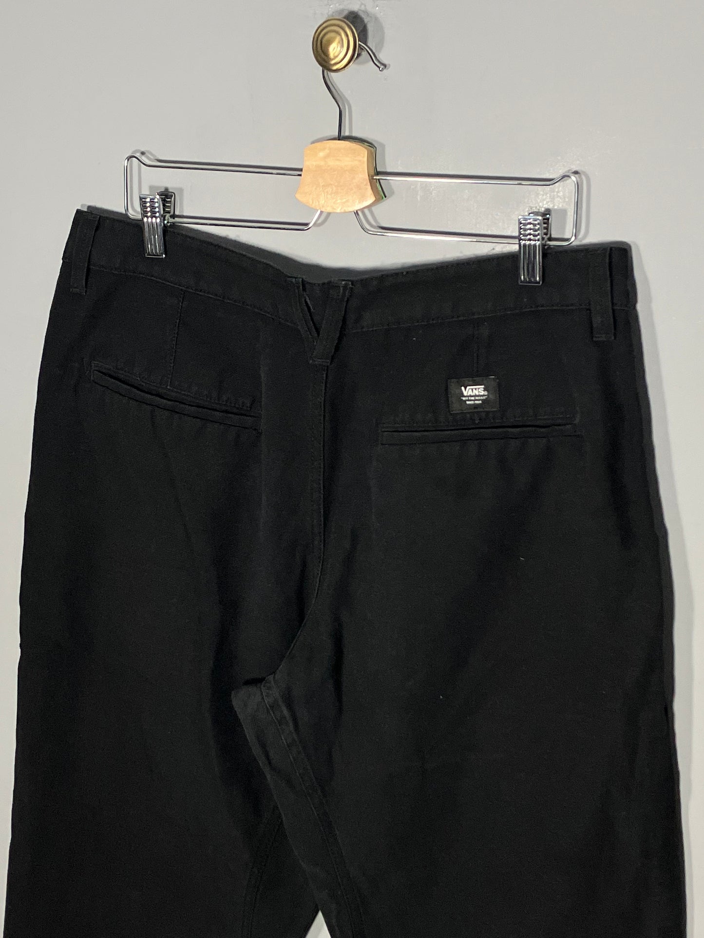 Pantaloni Vans - marimea W36 - L