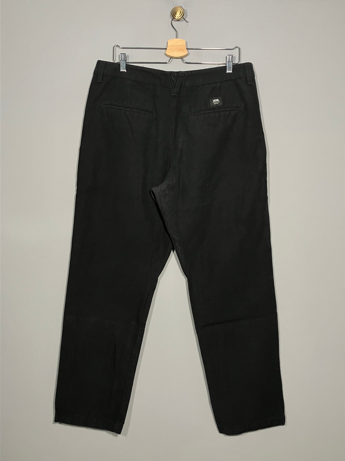 Pantaloni Vans - marimea W36 - L