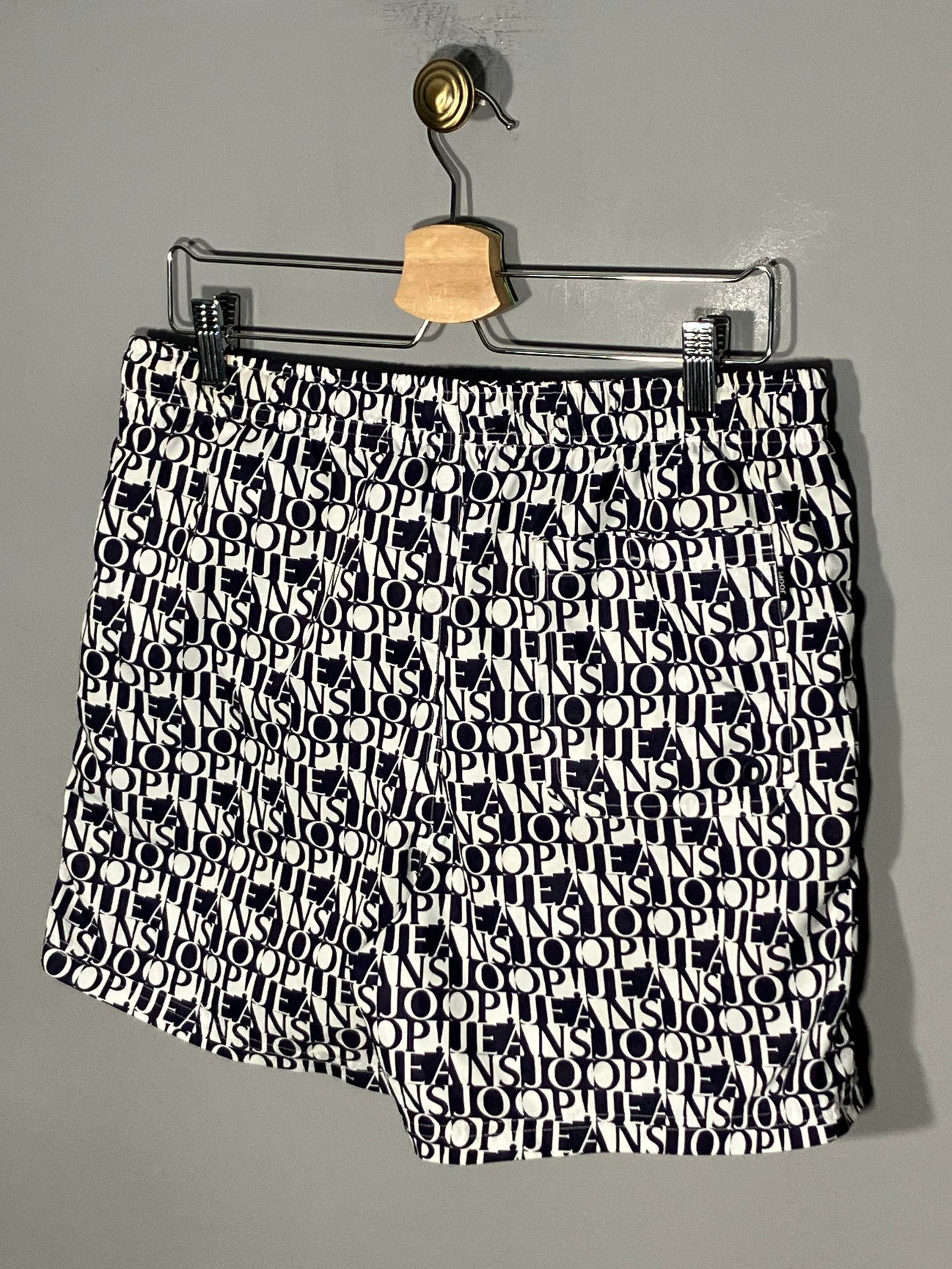 Pantaloni scurti (sort baie) Joop - marimea L