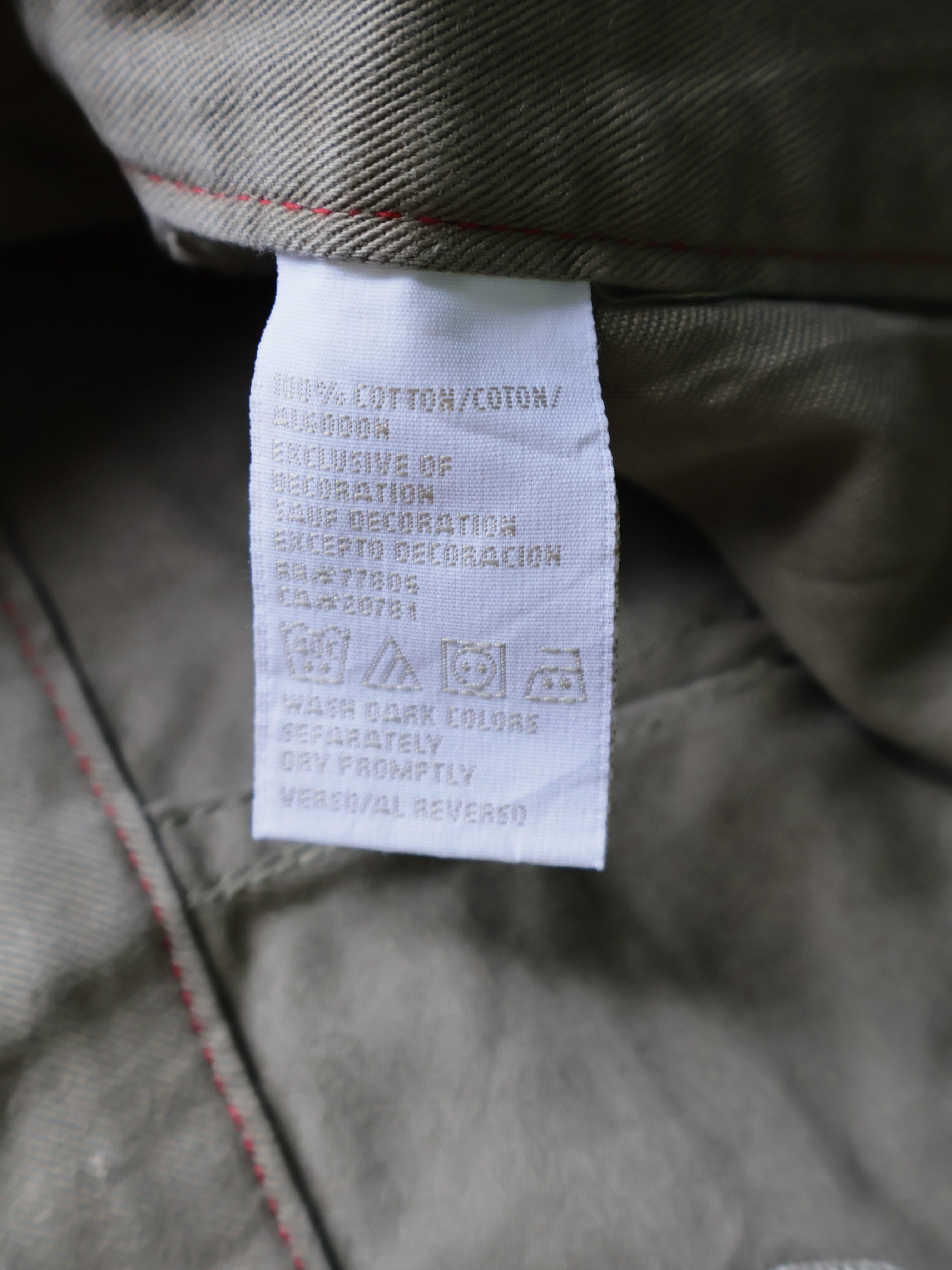 Pantaloni scurti Tommy Hilfiger - marimea L/XL - Femei