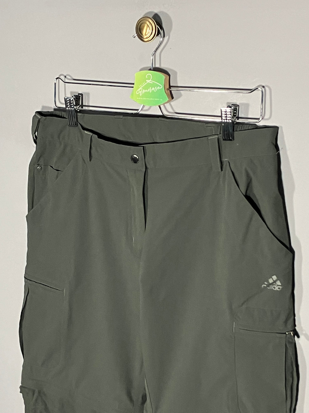 Pantaloni Adidas (2in1) - marimea M