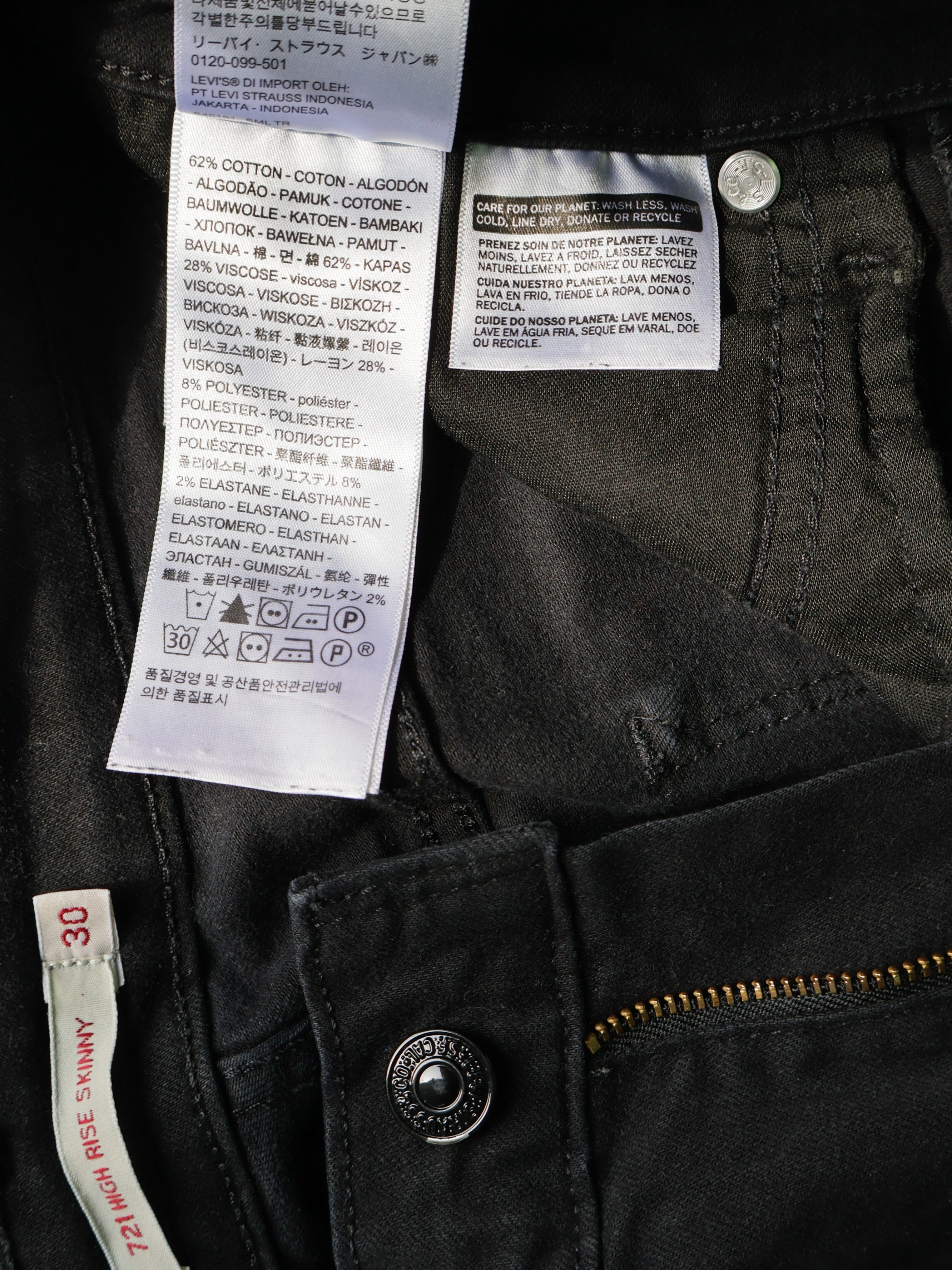 Blugi Levi's - marimea M W30 - Femei