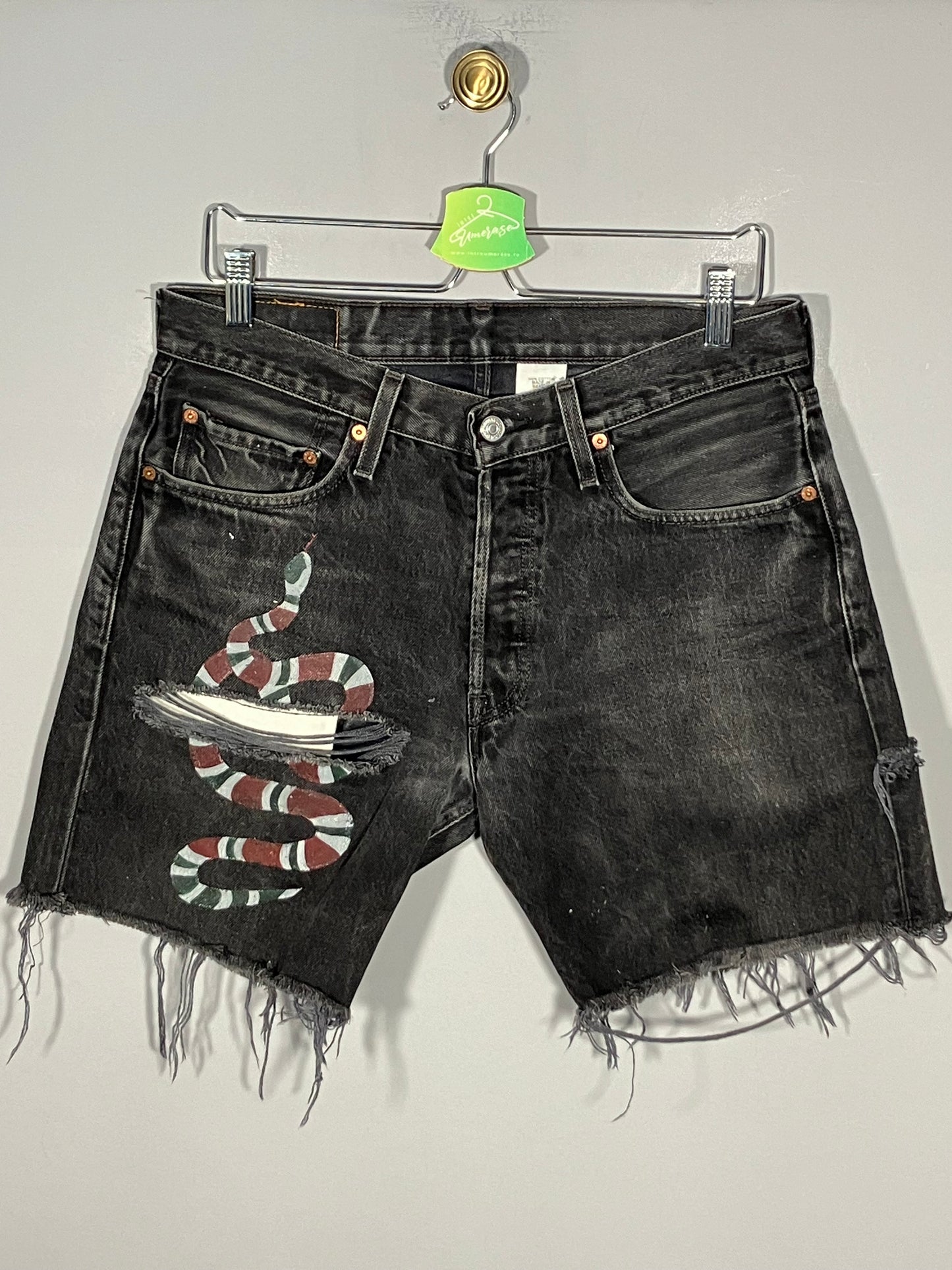 Blugi scurti Levi's 501 (custom print) - marimea W32 - S