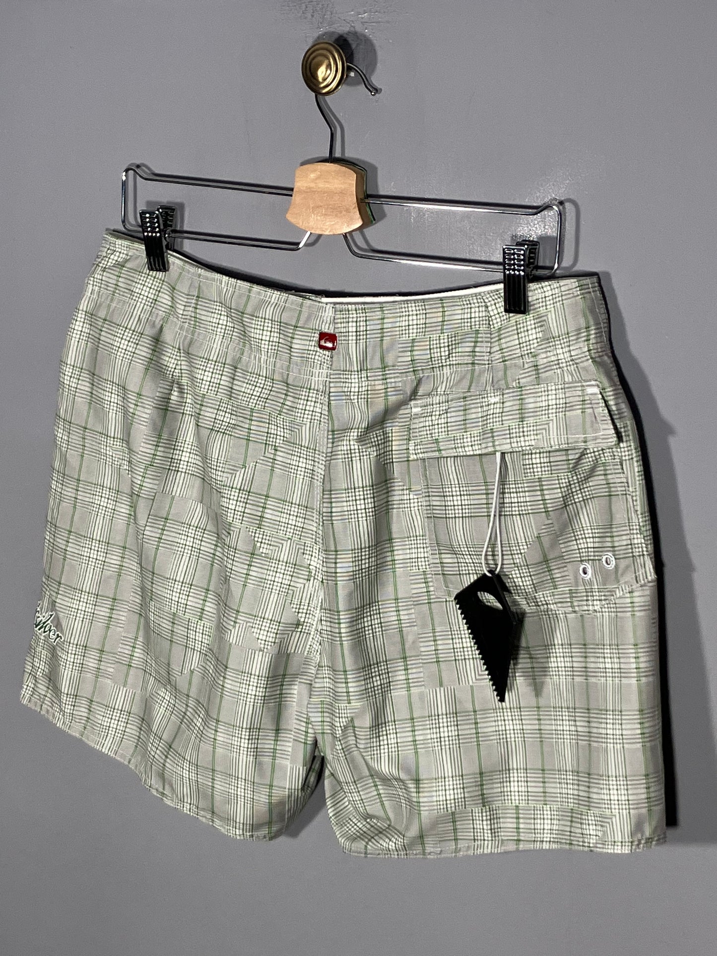 Pantaloni scurti Quiksilver - marimea 32 - S/M