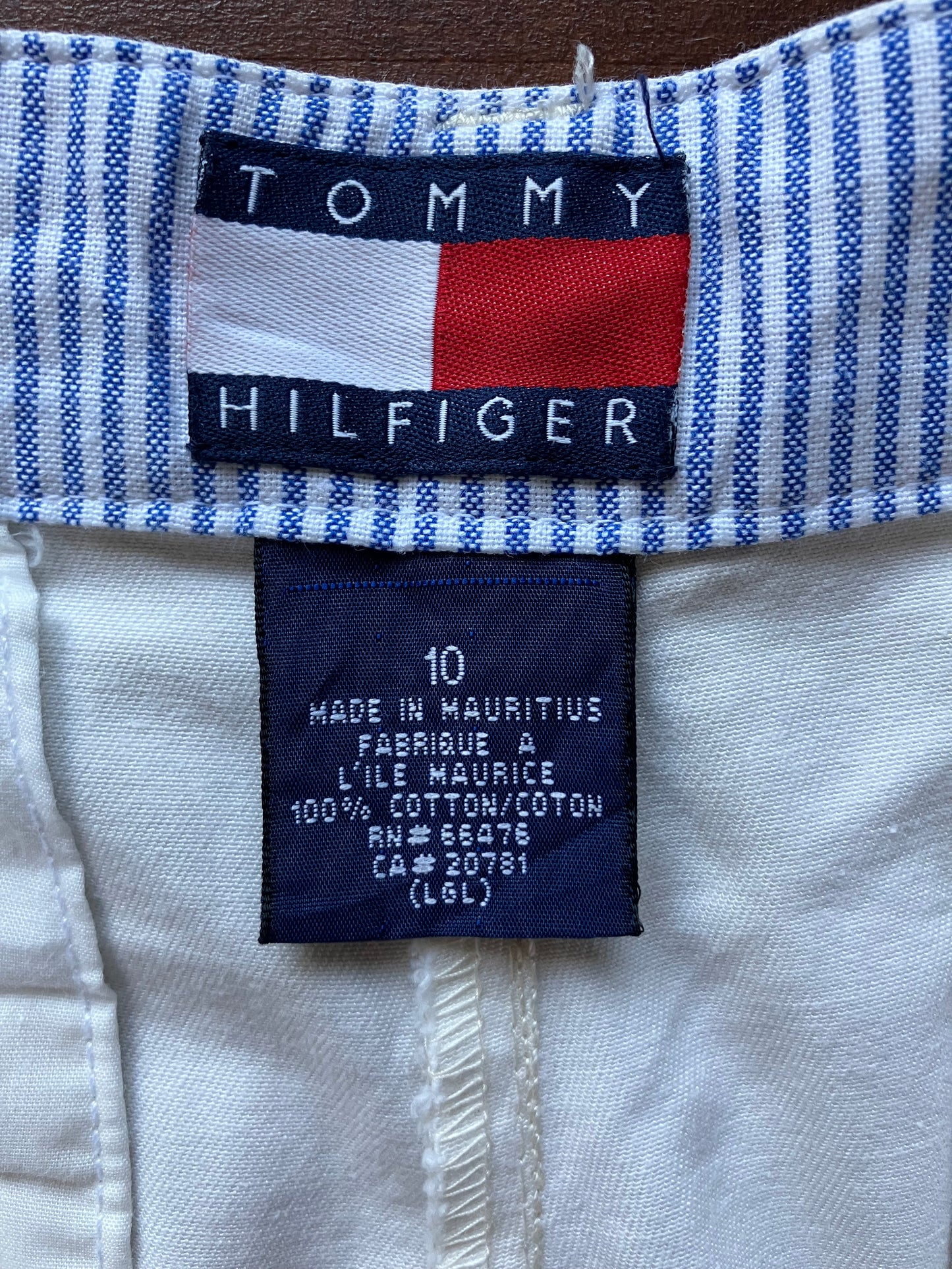 Pantaloni scurti Tommy Hilfiger - marimea 10 - M/L